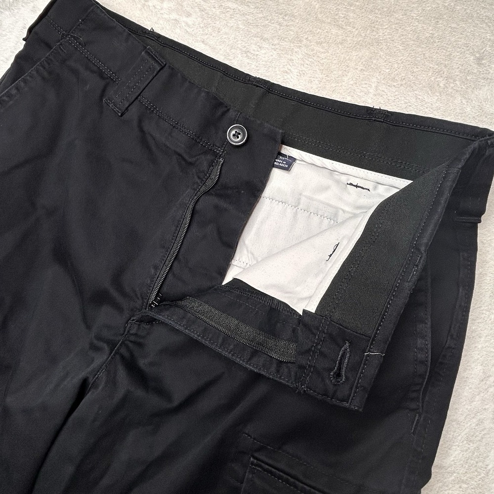 Lands End Men's 30 Black Cargo Traditional Fit Flat Front Shorts Casual - Picture 3 of 12
